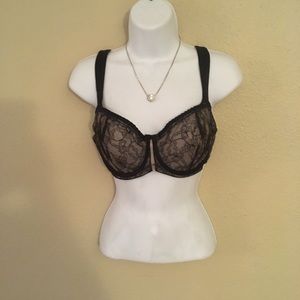🐞Paramour size 34DD